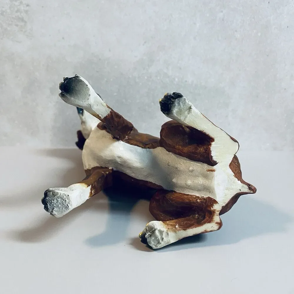 N/A vintage resin